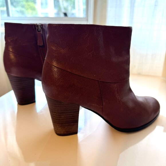 Cole Haan Nike Air Brown Stacked Heel Zip Ankle Boots - Size 6.5 - Picture 4 of 6